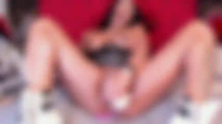 Che scopa con una gonna.