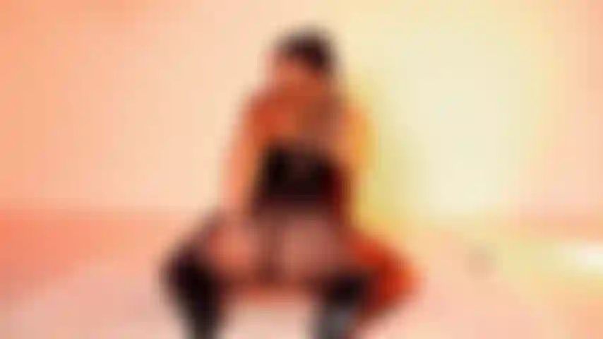 blowjob from an elegant muse