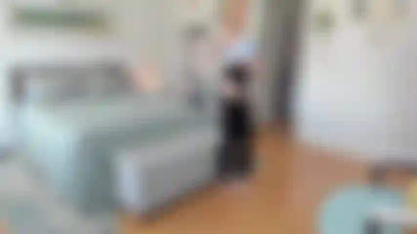 Stepmom Looks So Tempting In Latex Leggings