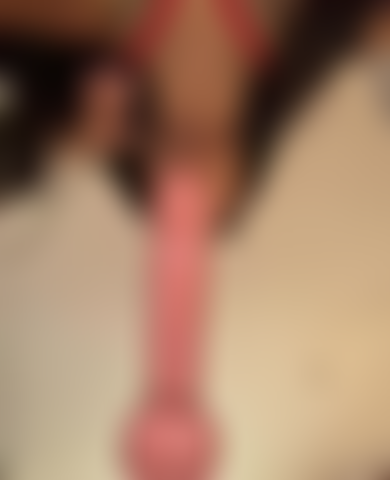 La mia gola ha sete del tuo cazzo.