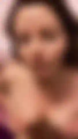 Completamente nuda - pov tu dai bella, la calda ragazza della porta accanto una nuova collana di sperma ;).