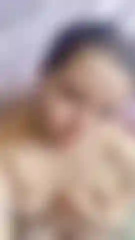 Bruna pov bella appena uscita dalla doccia, ora coprila con il tuo sperma.