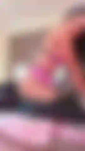 Cavalco il tuo cazzo, tesoro, guardo come il mio grosso culo grasso rimbalza sul tuo cazzo.