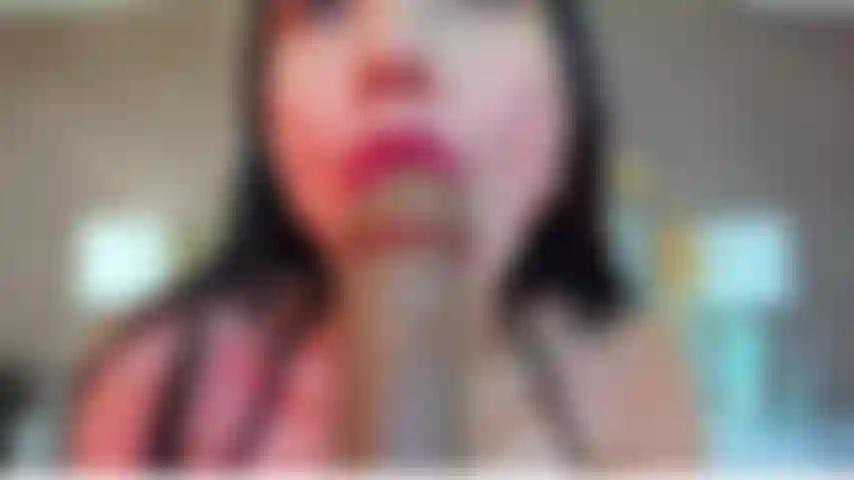 Succhio un grosso cazzo nero.