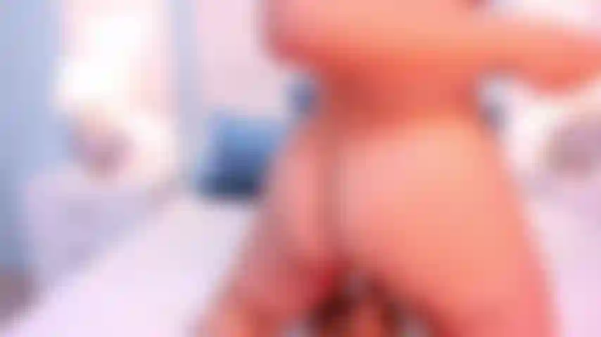 Che monta questo gioco pensando che sia il tuo cazzo.