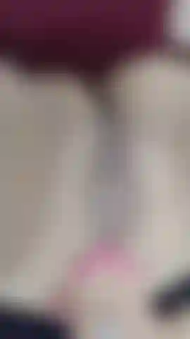 Guarda la mia grande figa stretta!!