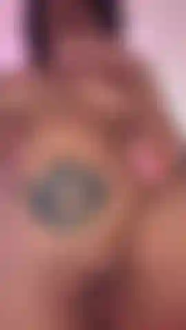 Touch my pussy