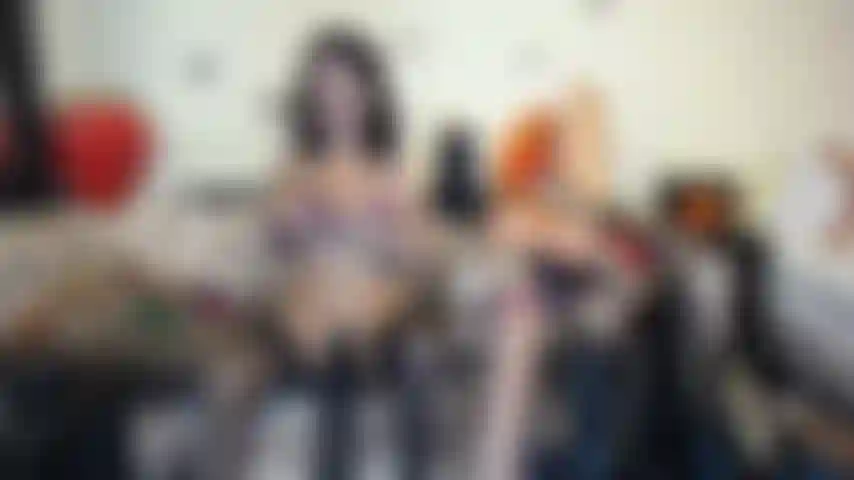 Un grosso cazzo nero profondo.