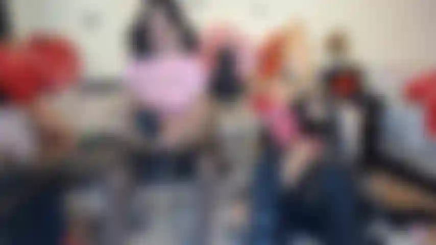 Dimitri tutto un culo, ahhh tutto.