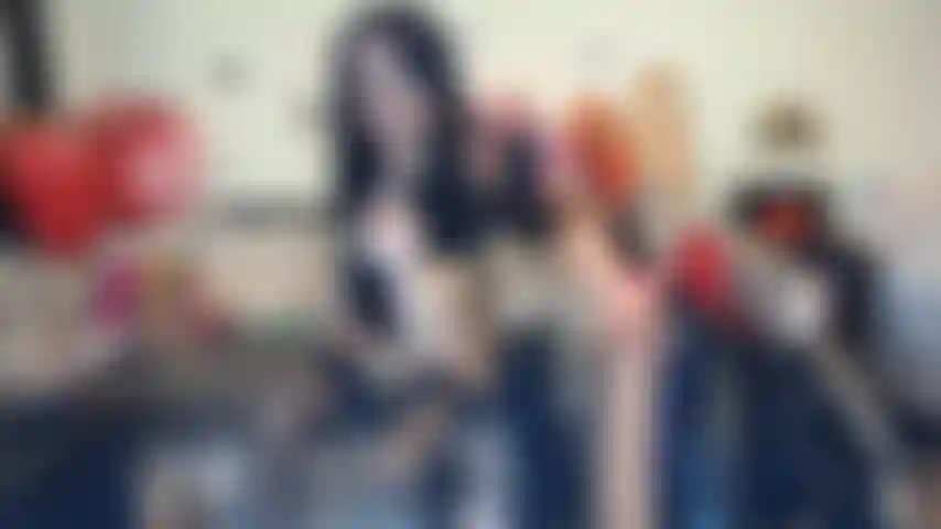 Amo i ragazzi cattivi, ami le ragazze cattive.
