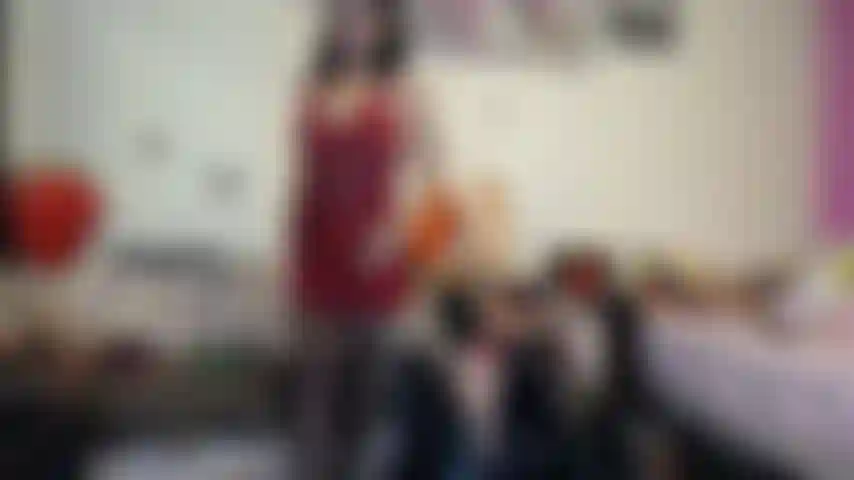 Vestito rosso per tony.