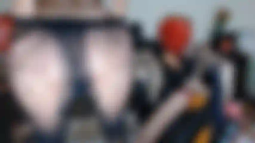 Fanculo col cazzo di nylon.