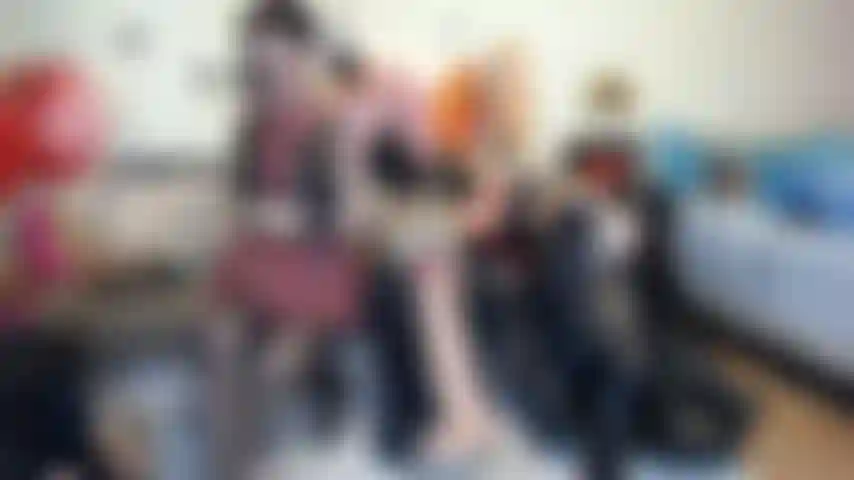 Un nuovo vestito per una cattiva ragazza.