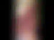 Guarda mentre faccio venire il mio ragazzo così fottutamente forte succhiando e accarezzandogli il cazzo!