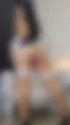 Sposta il perizoma di lato e scopami.