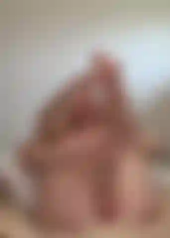 Mi diverto con il mio giocattolo in silicone.