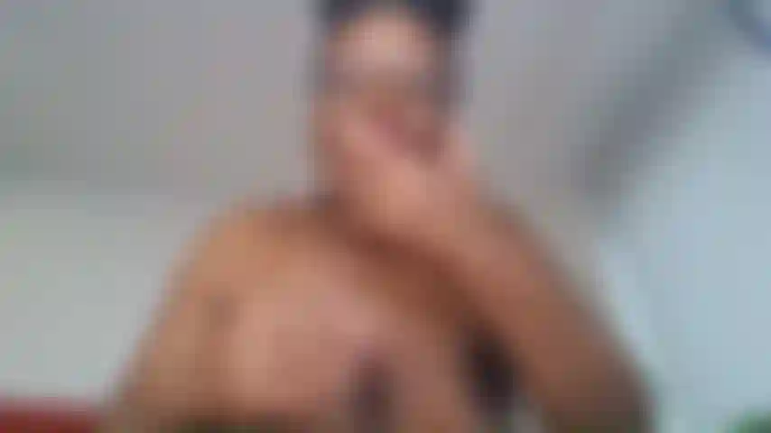 Mega squirta sul tuo bbc estremamente bagnato e cremoso.