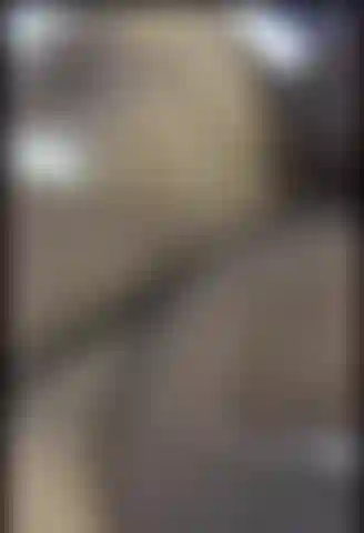 Teaser dalle grandi tette.