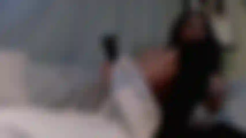 Squirto con doppia penetrazione anale.