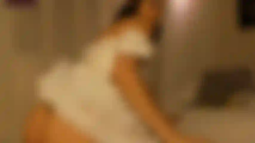 Che fa rimbalzare il mio enorme culo.