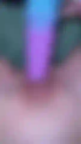 Che geme e scopa il mio mostruoso e spesso unicorno.