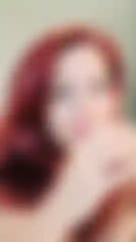 Dildo sciatto nudo bj.