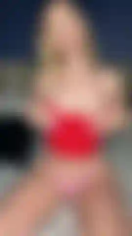 Ho l'orgasmo con il mio nuovo giocattolo.