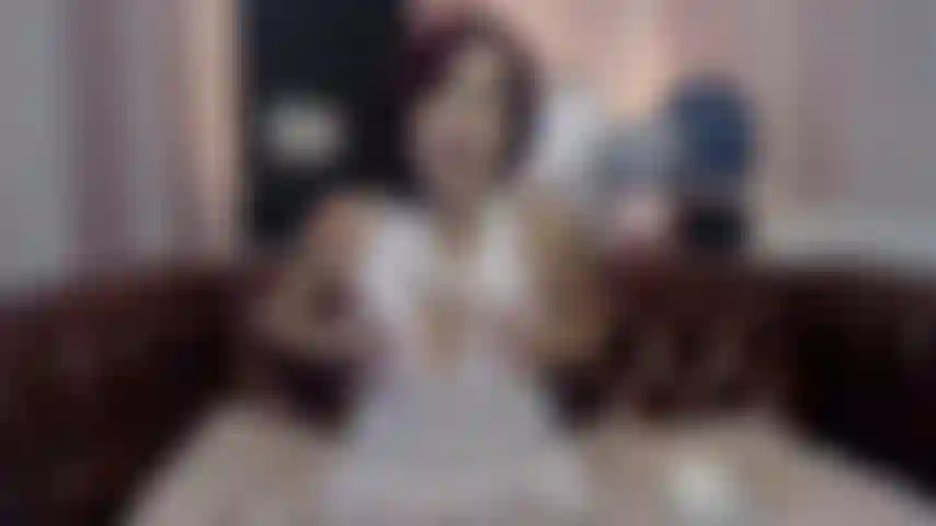 Un cazzo giovane e una vicina cattiva.