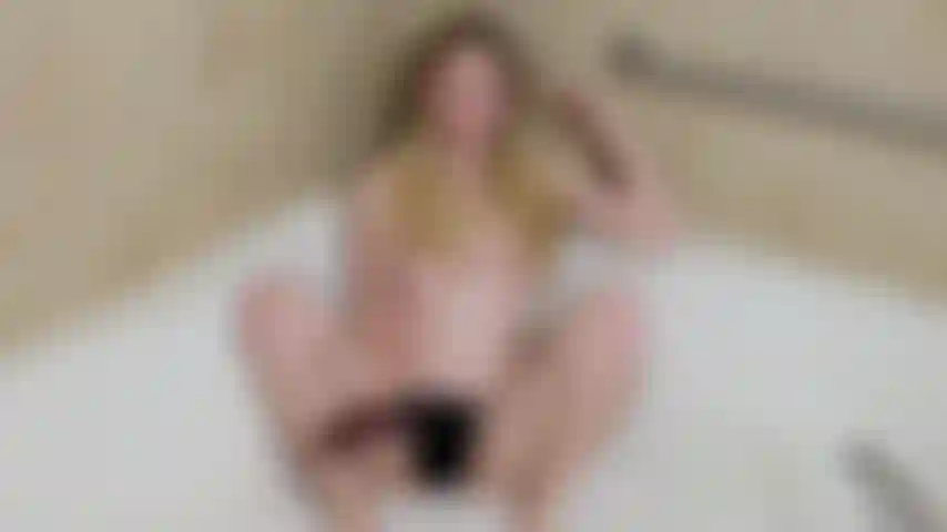 V597 ragazza futa drago cattivo con enormi eiaculazioni.