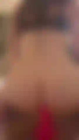 Cosa faresti se entrassi e mi sorprendessi?
