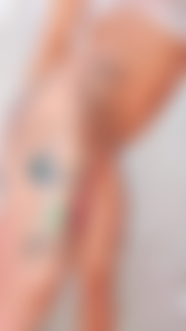 Intense hard fuck dildo in shower