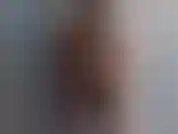 Mi masturbo sotto la doccia.