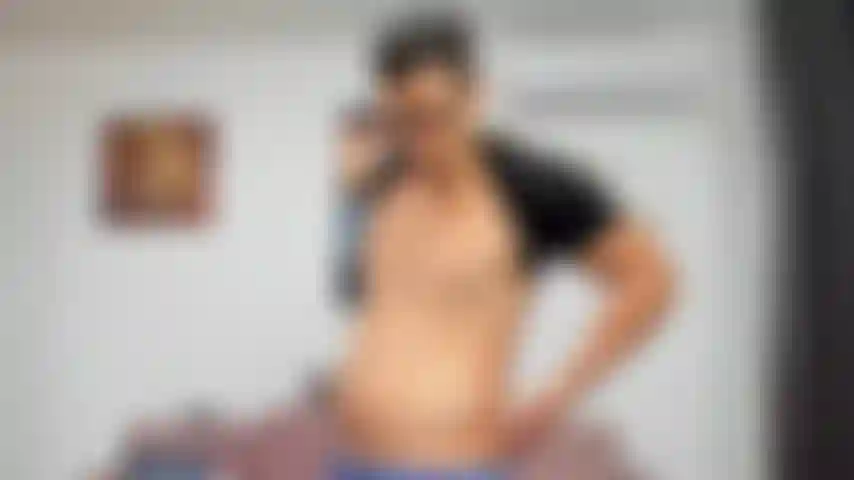 Mi soffio la pancia, ne parlo, la faccio diventare grande e la massaggio per te.