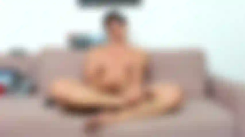 Istruzioni su come masturbarsi e presa in giro su come ti scoperei il culo.