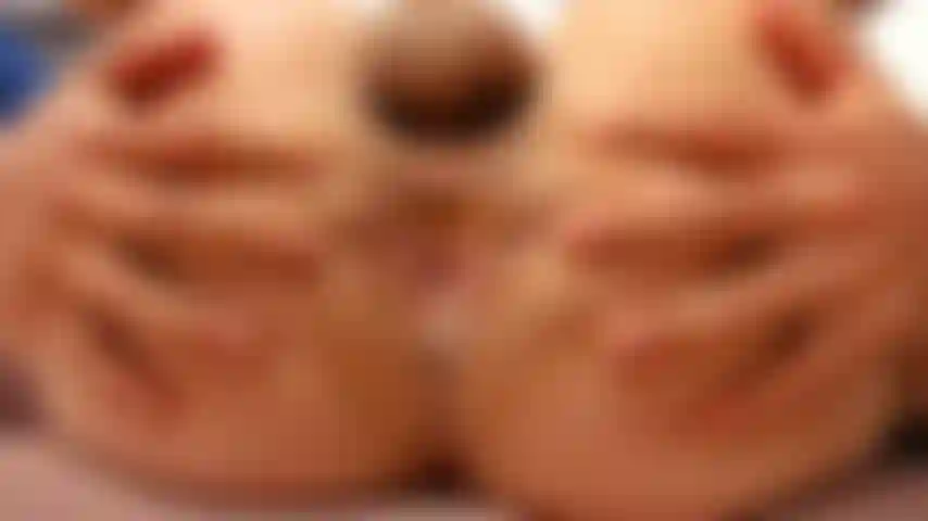 Un'ora di apertura del culo, primo piano del cazzo e degustazione del mio stesso sperma. :).