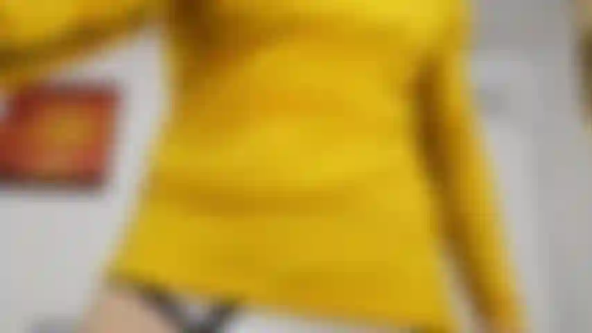 Gioco di bulge, che mi fa diventare il mio cazzo bello e duro in breve tempo.