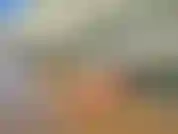 Mi rilasso in spiaggia nudo.