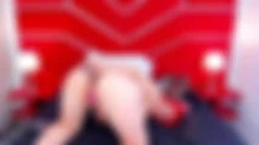 Un grosso cazzo nero mi scopa il culo grosso.