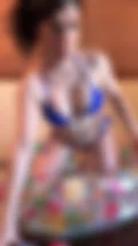 Mi sto togliendo il bikini.