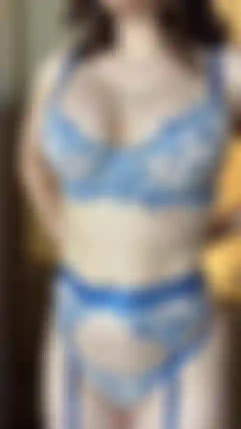 Clip lampeggiante di titty.