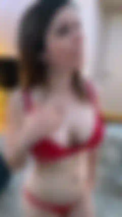 Cerco di succhiare il cazzo più grande che abbia mai visto!