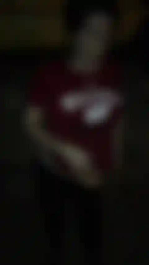 Ho trovato un vecchio video in cui mi toccavo in un cantiere di notte!