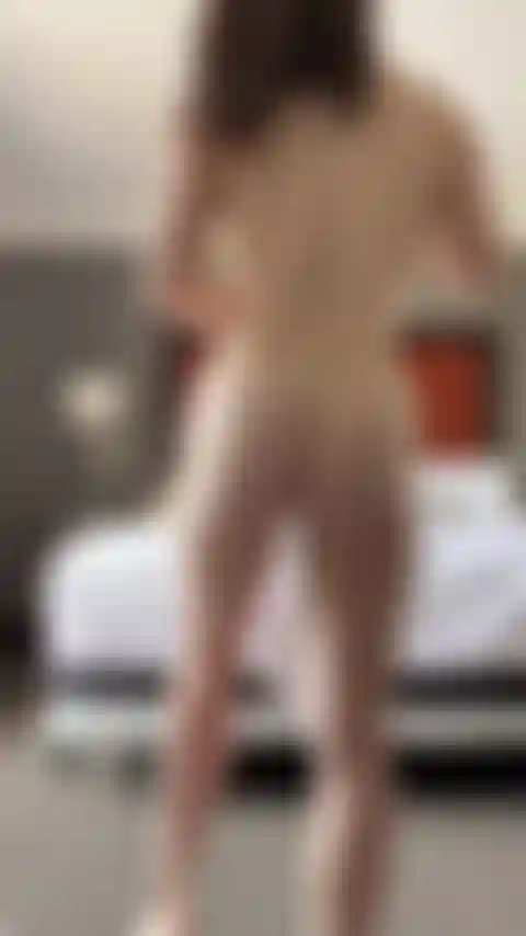 Aiutami a mettere la lozione dopo la doccia.