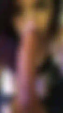 Clip di gola profonda.
