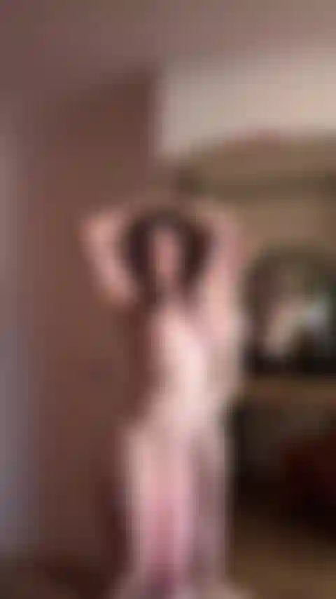 Gioco davanti allo specchio.