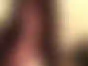 Un'insegnante infastidita dà una lezione allo studente.