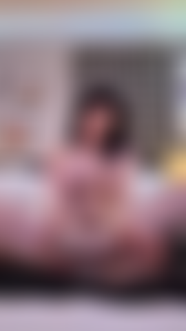 Che si succhia le dita dei piedi.