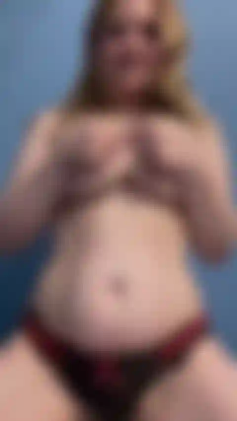 Che tira i capezzoli.