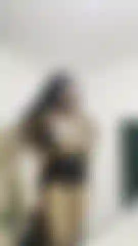 Cavalco un cazzetto minuscolo, umiliazione del pene flaccido.