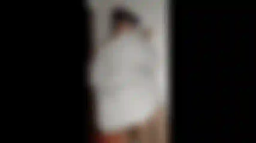 Dolce presa in giro da spogliarellista.